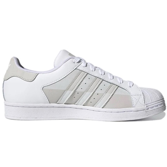 ADIDAS - Originals Superstar Shoes (NEW) - Picture 3 of 10